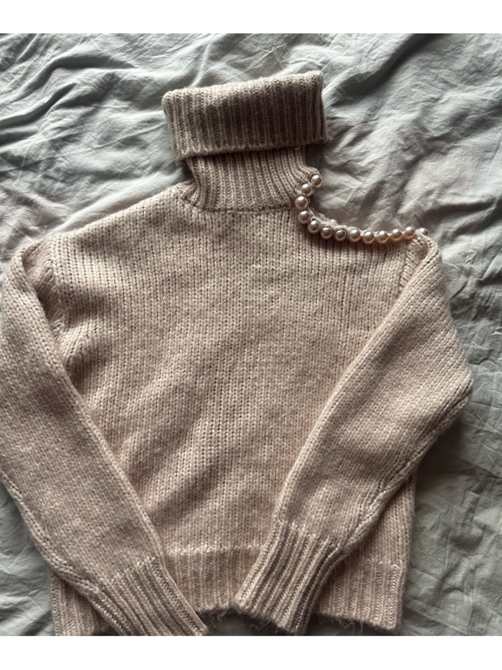 Zara One Shoulder Pearl Detail Knit Sweater Beige/pink Size M - Picture 4 of 12